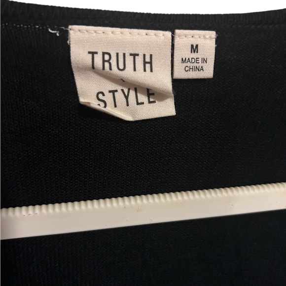 Truth + Style Black and White Abstract Cardigan - Picture 5 of 6